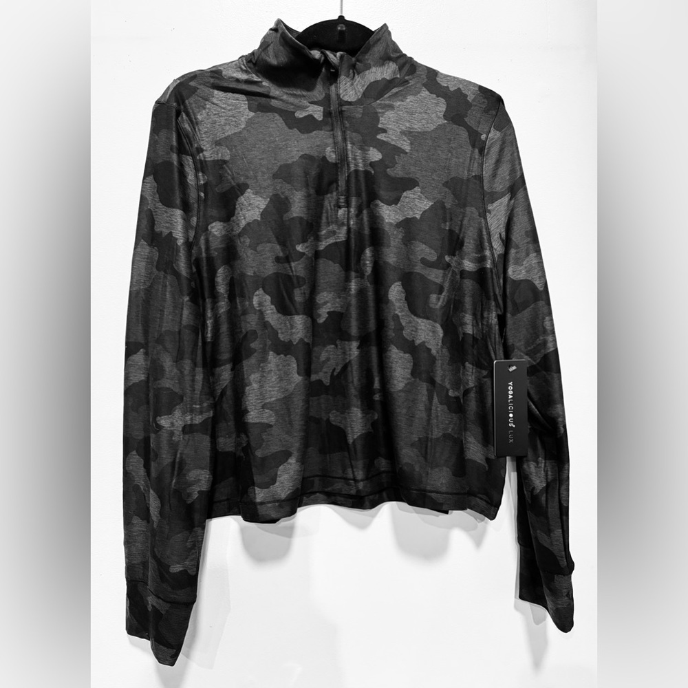 Yogalicious Lux NWT XL Black Camo 1/4 Zip Pullover Long Sleeve Top Shirt